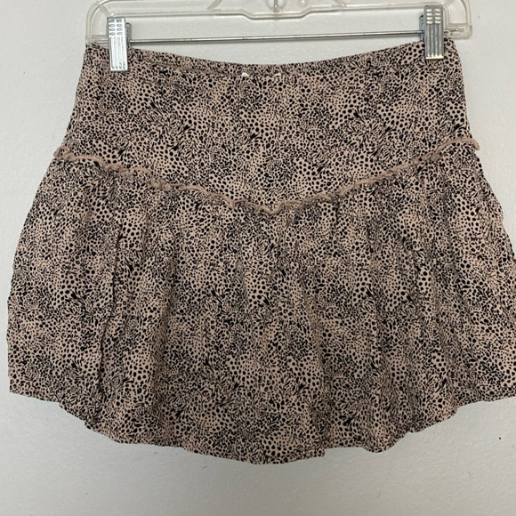 URBAN Romantics Dresses & Skirts - Urban Romantics Cheetah Short Skirt size M